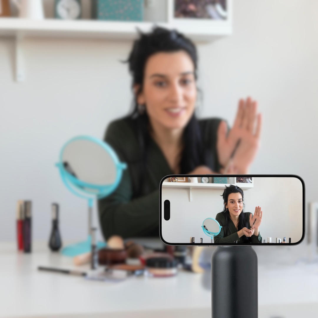 HydroSync™ 750ml insulated MagSafe thermal bottle