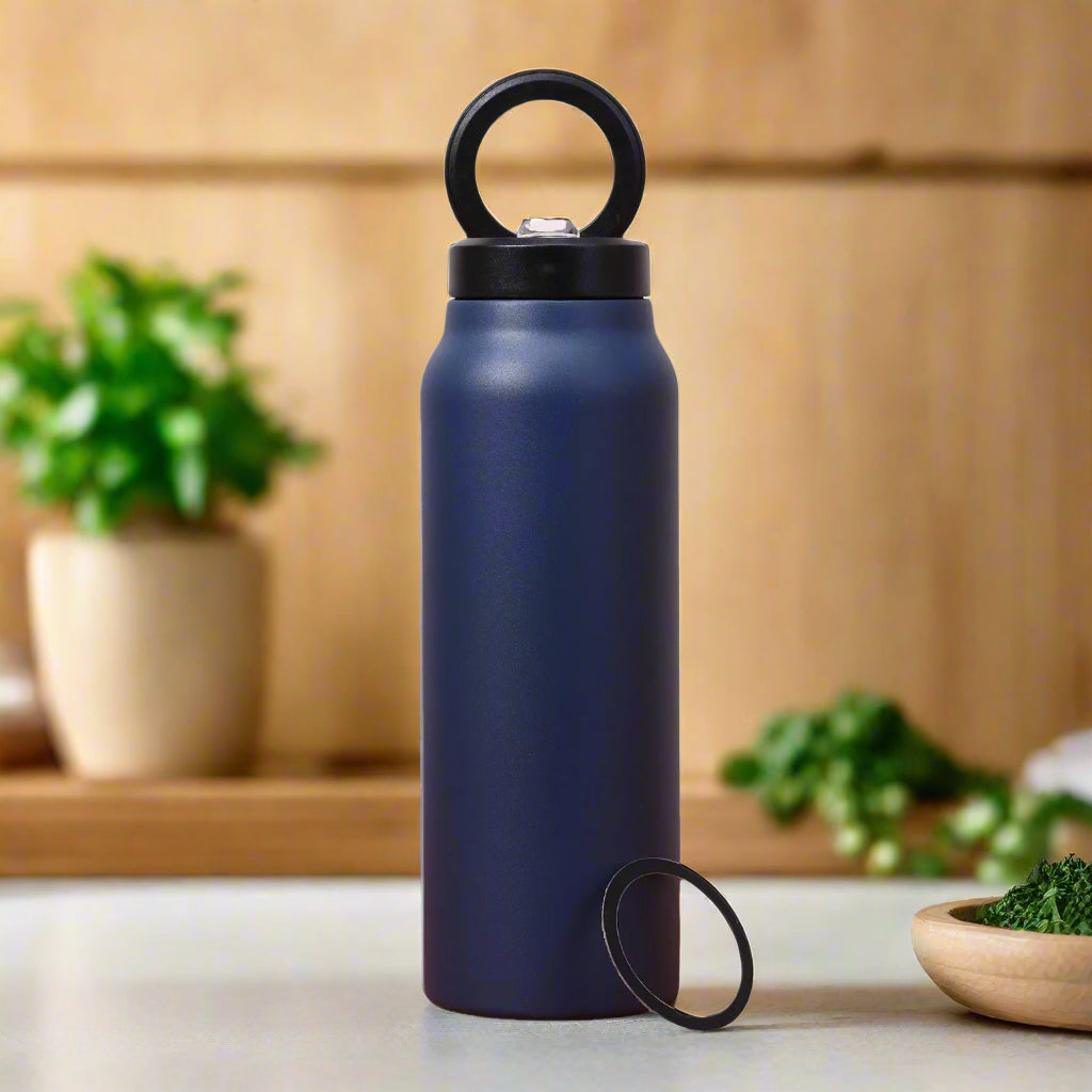 HydroSync™ 750ml insulated MagSafe thermal bottle